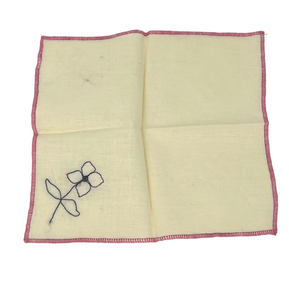 Vintage Set of 4 Linen Cocktail Luncheon Napkins Pink Flower Embroidered